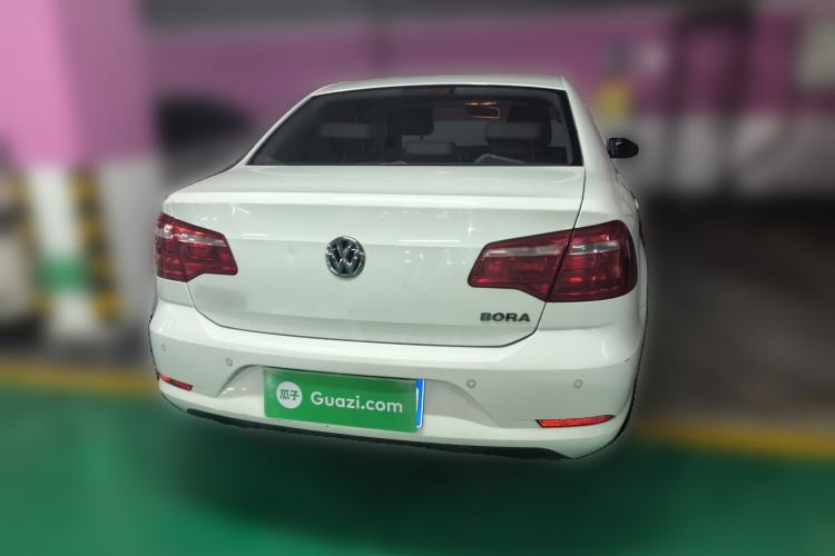 Used Volkswagen Bora 2015 Value Edition 1.6L Automatic Comfort Version Rear