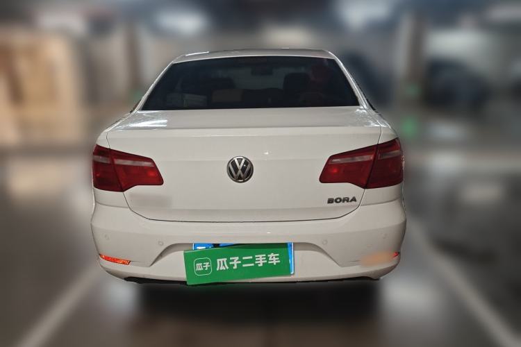 Used Volkswagen Bora 2015 Zhuihui Edition 1.6L Manual Comfort Model Rear