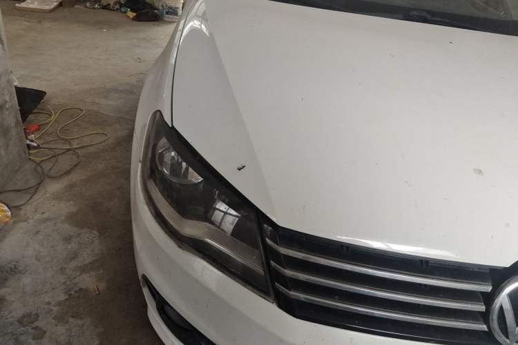 Used Volkswagen Bora 2015 Value Edition 1.6L Manual Fashionable Style Right Front Headlight
