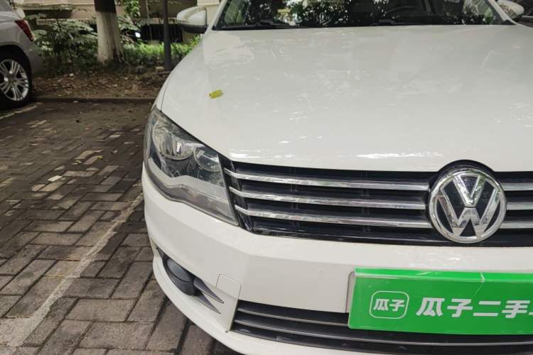 Used Volkswagen Bora 2015 Zhuihui Edition 1.6L Manual Comfort Model Right Front Headlight