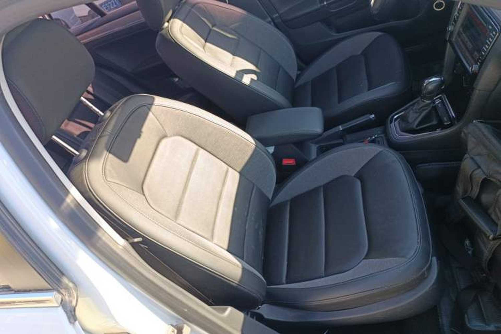 Used Volkswagen Bora 2015 Value Edition 1.6L Automatic Comfort Version Right Front Seat