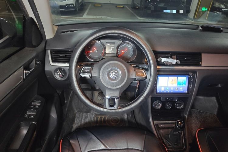 Used Volkswagen Bora 2015 Zhuihui Edition 1.6L Manual Comfort Model Steering Wheel