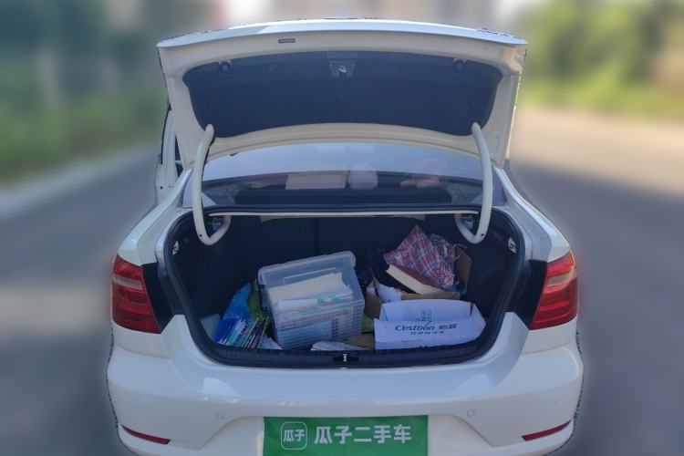 Used Volkswagen Bora 2015 Zhuihui Edition 1.6L Manual Comfort Model Trunk