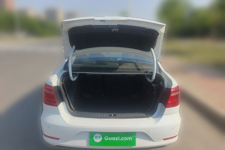 Used Volkswagen Bora 2015 Value Edition 1.6L Automatic Comfort Version Trunk
