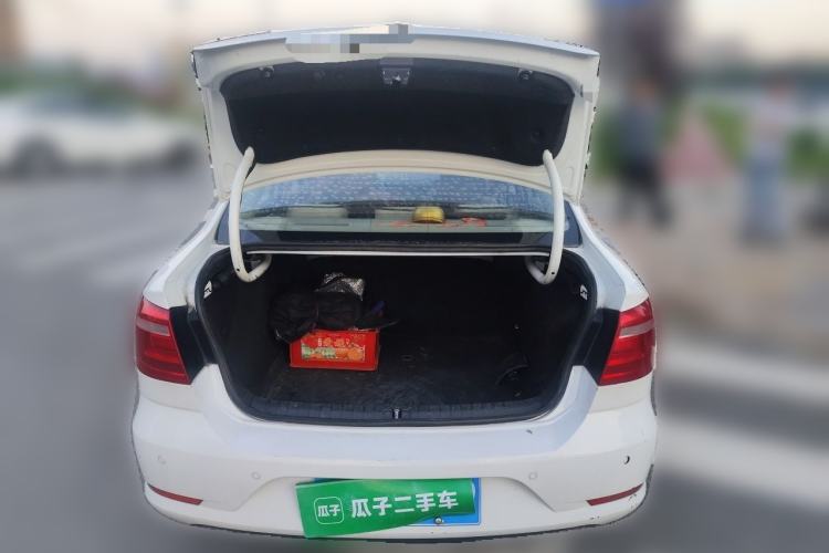 Used Volkswagen Bora 2015 Qihui Edition 1.6L Automatic Fashion Model Trunk