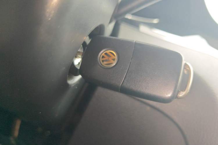 Used Volkswagen Bora 2015 Value Edition 1.6L Automatic Comfort Version Vehicle Key
