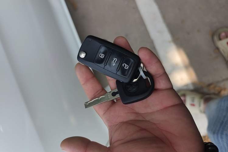 Used Volkswagen Bora 2015 Qihui Edition 1.6L Automatic Fashion Model Vehicle Key