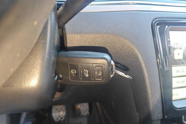 Used Volkswagen Bora 2015 Zhuihui Edition 1.6L Manual Comfort Model Vehicle Key