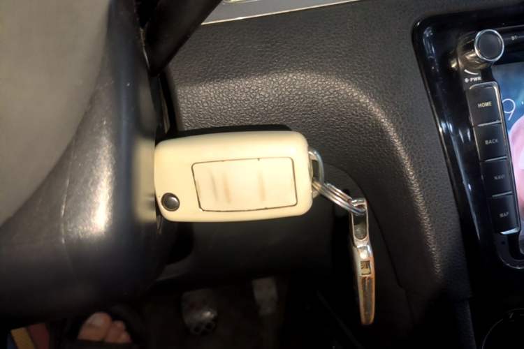 Used Volkswagen Bora 2015 Zhuihui Edition 1.6L Manual Comfort Model Vehicle Key