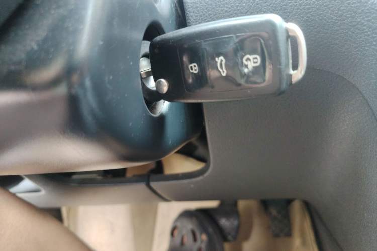 Used Volkswagen Bora 2015 Qihui Edition 1.6L Automatic Fashion Model Vehicle Key