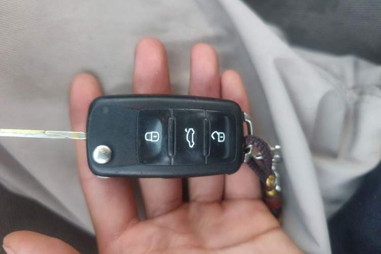 Used Volkswagen Bora 2015 Qihui Edition 1.6L Automatic Fashion Model Vehicle Key