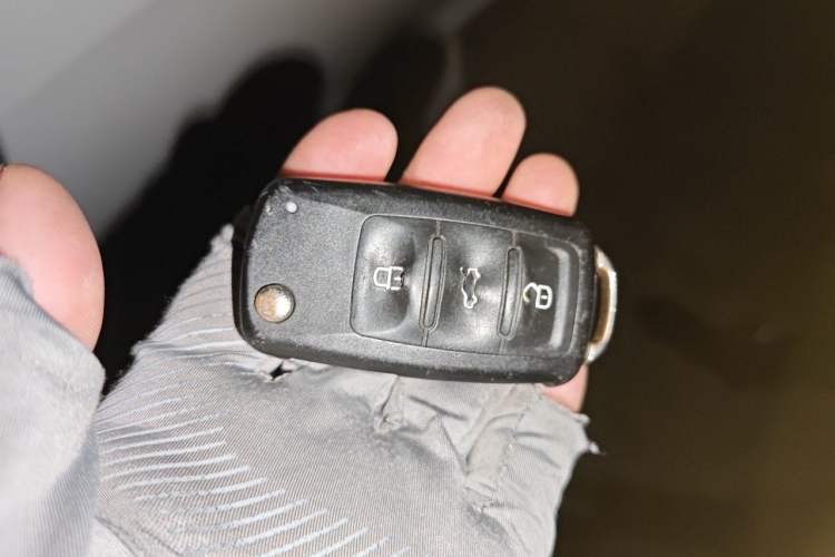 Used Volkswagen Bora 2015 Value Edition 1.4TSI Automatic Sportline Vehicle Key