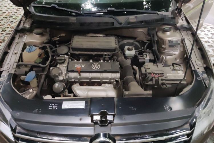 Used Volkswagen Bora 2015 Zhuihui Edition 1.6L Manual Comfort Model Engine Bay