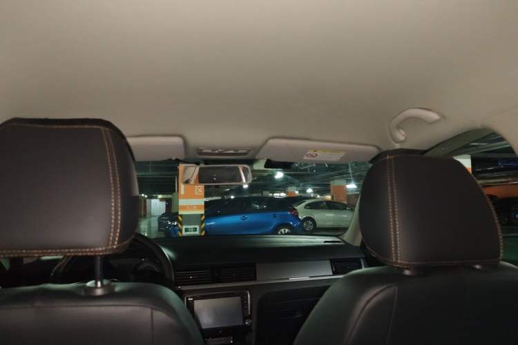 Used Volkswagen Bora 2015 Qihui Edition 1.6L Automatic Fashion Model Headliner
