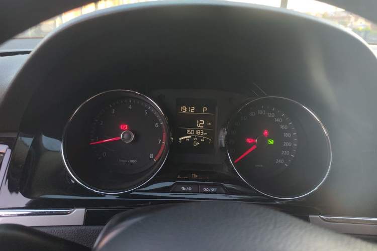 Used Volkswagen Bora 2015 Value Edition 1.6L Automatic Comfort Version Instrument Cluster