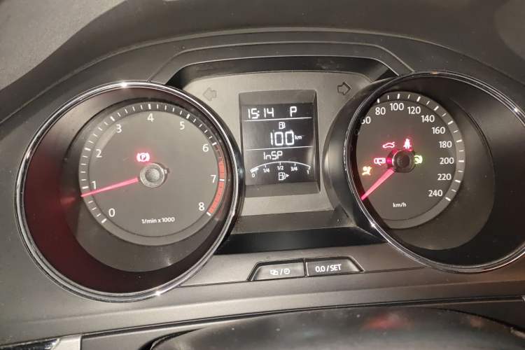 Used Volkswagen Bora 2015 Qihui Edition 1.6L Automatic Fashion Model Instrument Cluster