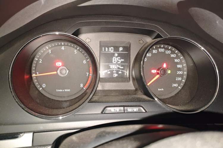 Used Volkswagen Bora 2015 Qihui Edition 1.6L Automatic Fashion Model Instrument Cluster