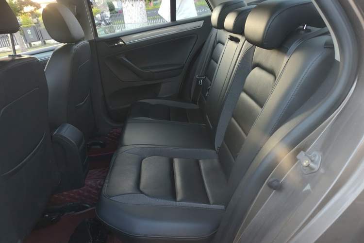 Used Volkswagen Bora 2015 Value Edition 1.6L Automatic Comfort Version Left Rear Seat