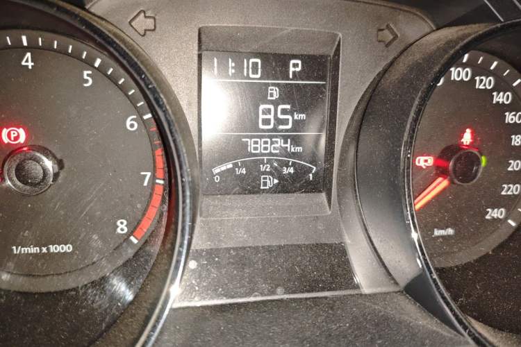 Used Volkswagen Bora 2015 Qihui Edition 1.6L Automatic Fashion Model Odometer Close Up
