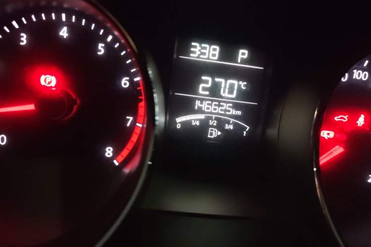 Used Volkswagen Bora 2015 Qihui Edition 1.6L Automatic Fashion Model Odometer Close Up