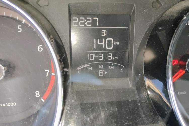 Used Volkswagen Bora 2015 Zhuihui Edition 1.6L Manual Comfort Model Odometer Close Up