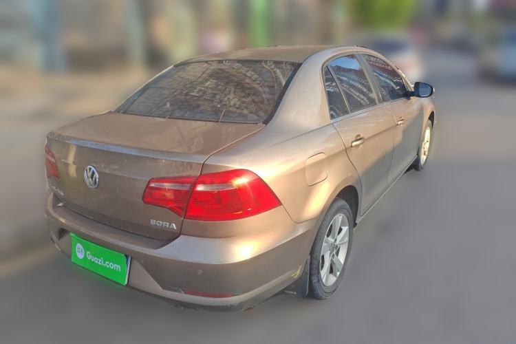 Used Volkswagen Bora 2015 Qihui Edition 1.6L Automatic Fashion Model Rear Right 45 Deg