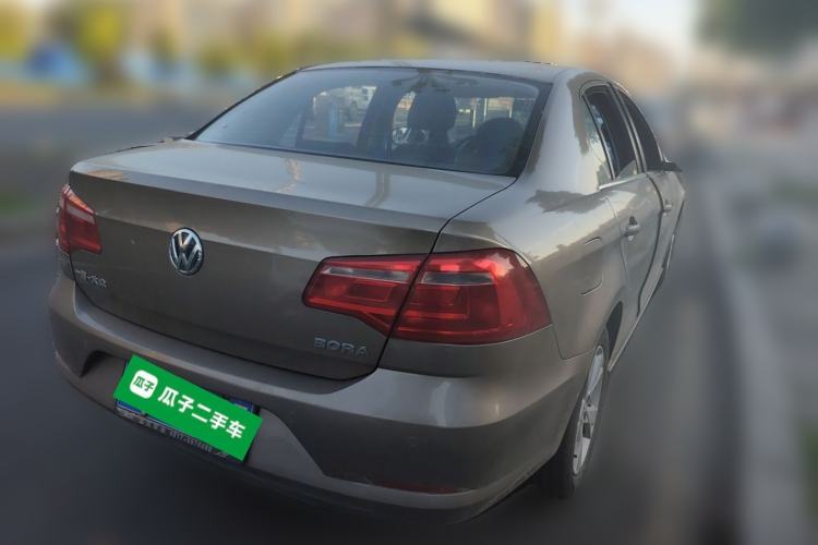 Used Volkswagen Bora 2015 Value Edition 1.6L Automatic Comfort Version Rear Right 45 Deg