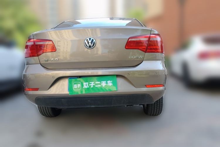 Used Volkswagen Bora 2015 Zhuihui Edition 1.6L Manual Comfort Model Rear