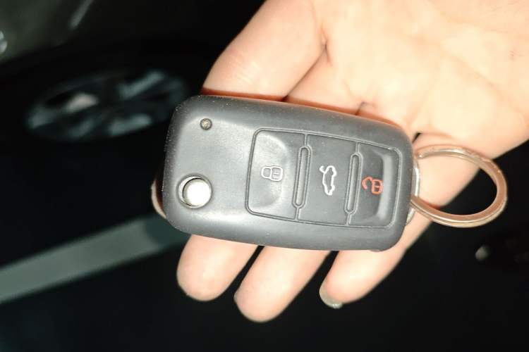 Used Volkswagen Bora 2015 Qihui Edition 1.6L Automatic Fashion Model Vehicle Key