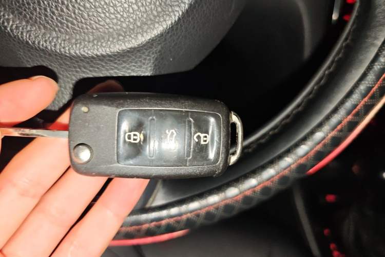 Used Volkswagen Bora 2015 Qihui Edition 1.6L Automatic Fashion Model Vehicle Key