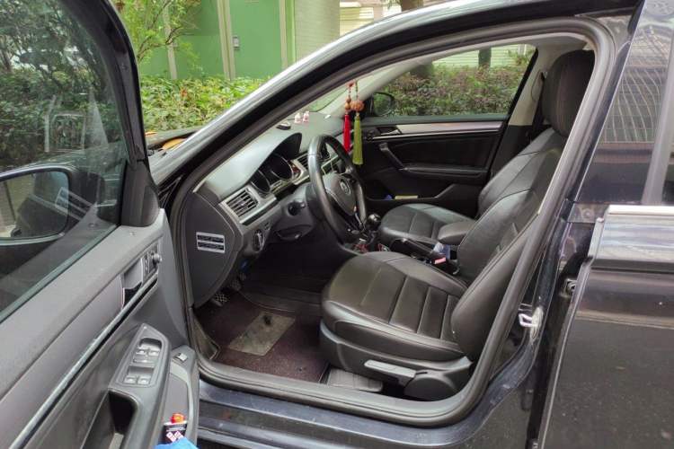 Used Volkswagen Bora 2016 1.6L Manual Comfort Model Driver Seat