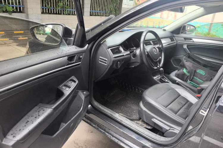 Used Volkswagen Bora 2016 1.6L Automatic Comfort Model Driver Seat