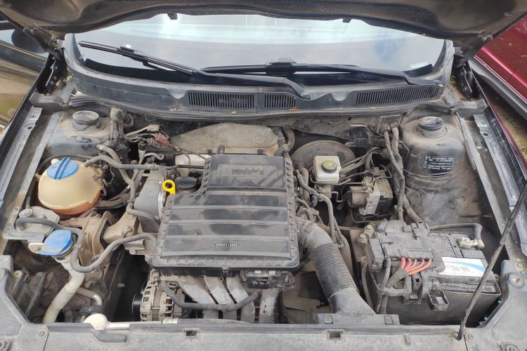 Used Volkswagen Bora 2016 1.6L Manual Comfort Model Engine Bay