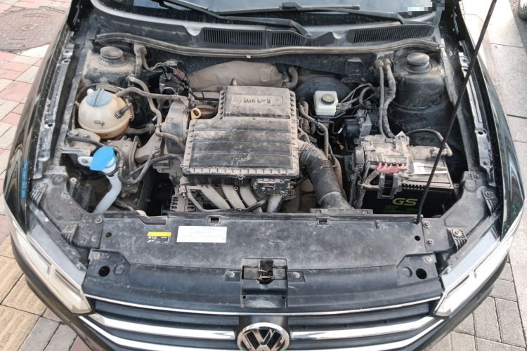 Used Volkswagen Bora 2016 1.6L Manual Fashion Edition Engine Bay