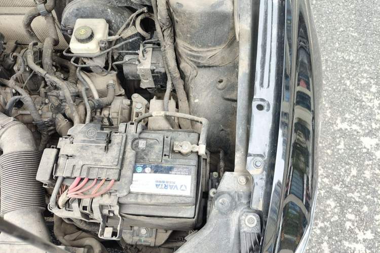 Used Volkswagen Bora 2016 1.6L Automatic Comfort Model Engine Bay Left