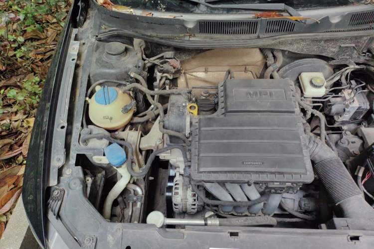 Used Volkswagen Bora 2016 1.6L Manual Comfort Model Engine Bay Right