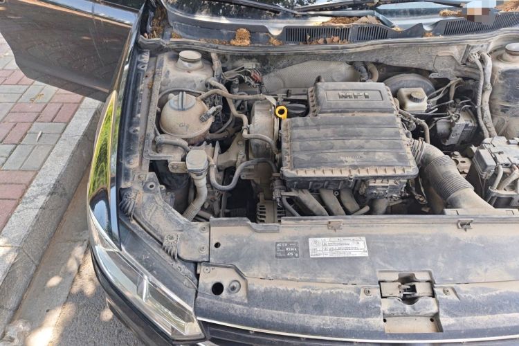 Used Volkswagen Bora 2016 1.6L Manual Fashion Edition Engine Bay Right
