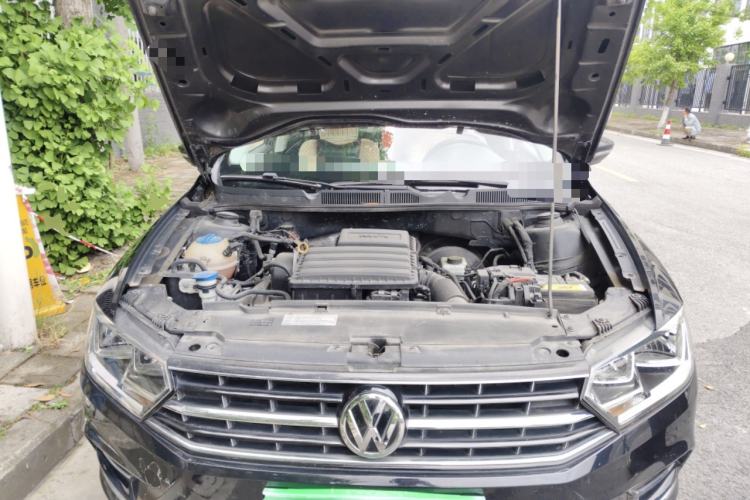 Used Volkswagen Bora 2016 1.6L Automatic Comfort Model Engine Bay