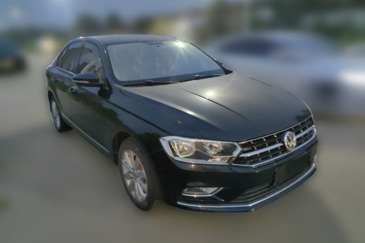 Used Volkswagen Bora 2016 1.6L Manual Comfort Model Front Right 45 Deg