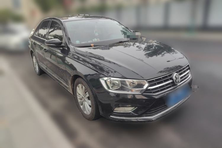 Used Volkswagen Bora 2016 230TSI Manual Comfort Version Front Right 45 Deg