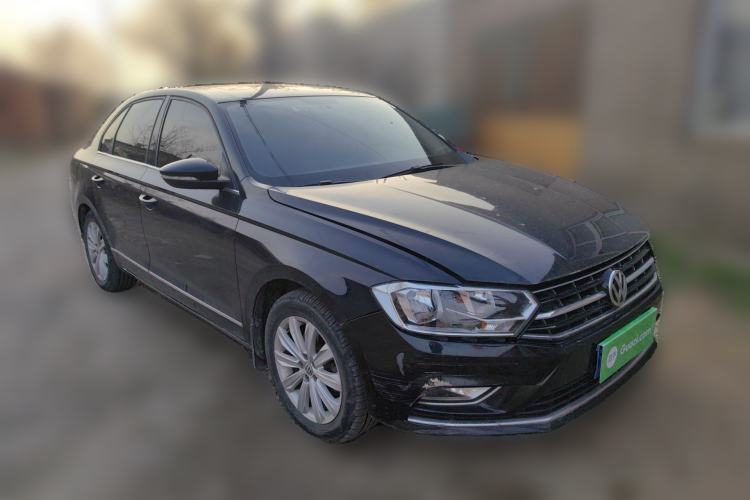 Used Volkswagen Bora 2016 1.6L Manual Comfort Model Front Right 45 Deg