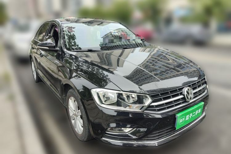 Used Volkswagen Bora 2016 1.6L Automatic Comfort Model Front Right 45 Deg