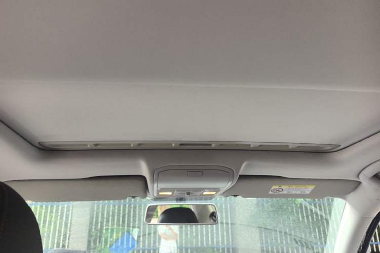 Used Volkswagen Bora 2016 1.6L Automatic Comfort Model Headliner