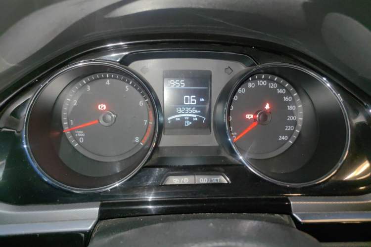 Used Volkswagen Bora 2016 1.6L Manual Comfort Model Instrument Cluster