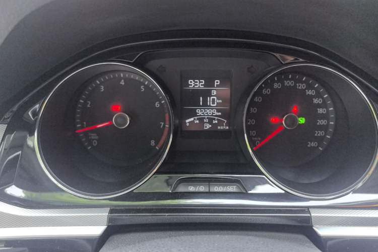 Used Volkswagen Bora 2016 1.6L Automatic Comfort Model Instrument Cluster