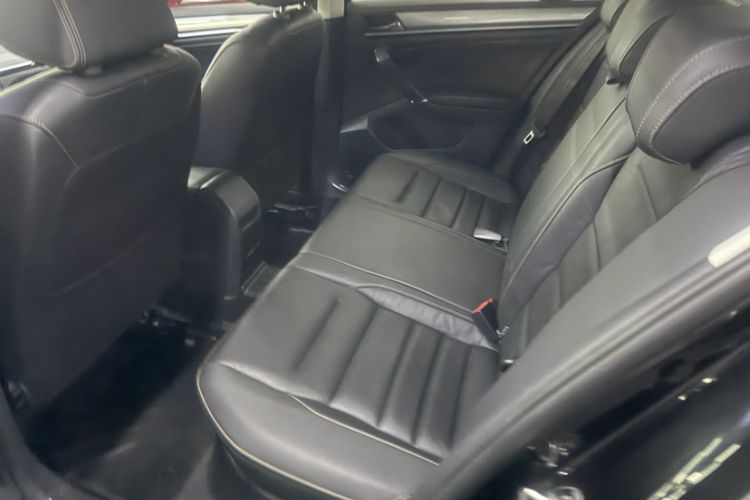 Used Volkswagen Bora 2016 1.6L Automatic Comfort Model Interior 3