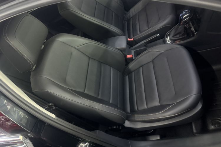 Used Volkswagen Bora 2016 1.6L Automatic Comfort Model Interior 5