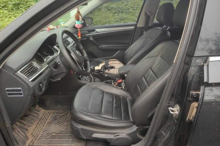 Used Volkswagen Bora 2016 230TSI Manual Comfort Version Left Front Seat