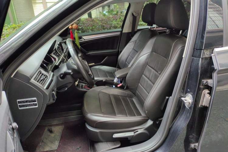Used Volkswagen Bora 2016 1.6L Manual Comfort Model Left Front Seat