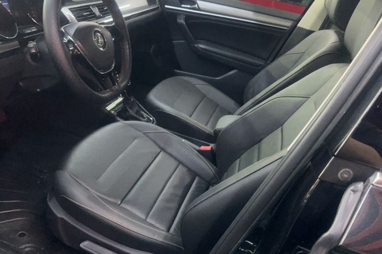 Used Volkswagen Bora 2016 1.6L Automatic Comfort Model Left Front Seat